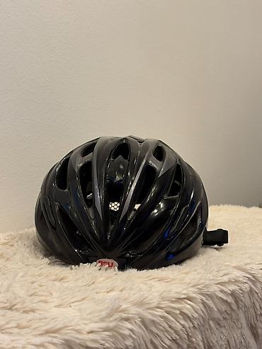 Oprema za bicikliste: Na prodaju Bell kaciga za bicikl, trotinet ili rolere. Marka: Bell na lalafo.rs — 8 Oprema za bicikliste: Na prodaju Bell kaciga za bicikl, trotinet ili rolere. Marka: Bell — 8