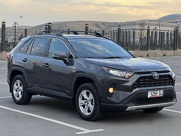 бампер раф4: Toyota RAV4: 2019 г., 2.5 л, Гибрид, Кроссовер — 3