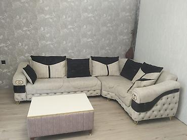 Uqlavoy divan. 600azn . Açılır bazasıdır. Yaxşı veziyyetde ünvan
