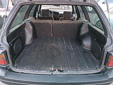 bye e2: Volkswagen Passat: 1991 г., 1.8 л, Механика, Бензин, Универсал — 9