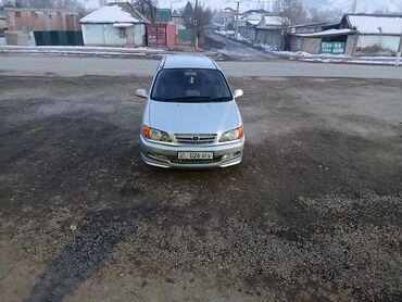 mazda 626 1999 у: Toyota Ipsum: 2000 г., 2 л, Автомат, Бензин, Минивэн