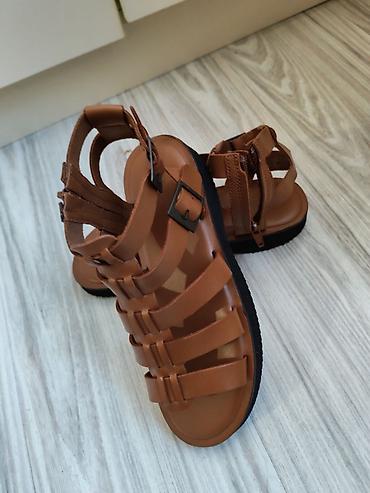 Basanoşka və səndəllər: Qadın sandaleti – qəhvəyi gladiator üslubu - Brend: Zara - Ölçü: 38 — 3