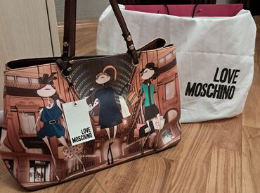 вещи бу купить: Love Moschino marka orginal qadın çantası toz torbası ilə birlikdə