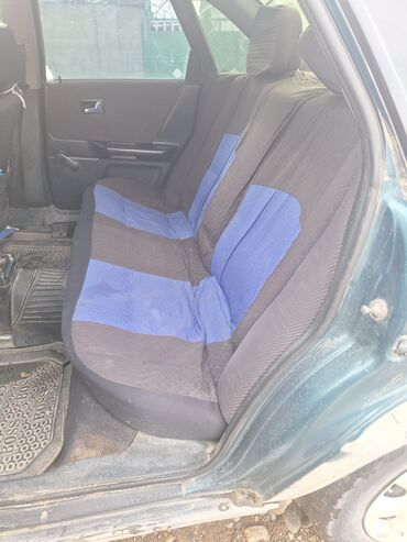 Audi: Audi 80: 1991 г., 2 л, Механика, Бензин, Седан — 9