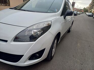 Renault: Renault Grand Scenic: 1.5 l | 2009 il 420000 km Van/Minivan — 5