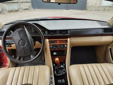 сидение 124 мерс: Mercedes-Benz E 230: 2.3 л, Механика, Бензин, Универсал