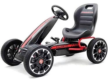 avion igracka za decu: Pedalni go-kart Abarth – sportski dizajn za aktivnu vožnju dece - — 3