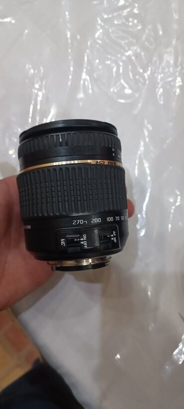 canon eos r: 18_270 ləns problemsizdi 1 il islenib afto foksu var 50 ml kecid