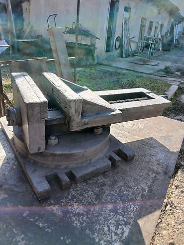 Тиски: Продаю тисы большие производственные, в хорошем состоянии. Прошу — 2