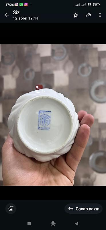 qedimi süfrə: Porseleindən kiçik süd/qaymaq sürahisi və boşqab Antik Qablar - — 3