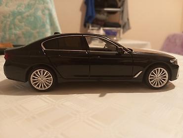bot kar: BMW 530 Li diekast model avtomobil (miqyas ehtimalən 1:18) - Rəng — 4