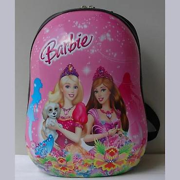 pink dzemper: Dečiji ranac sa tvrdom prednjom stranom, ukrašen motivima Barbie — 1