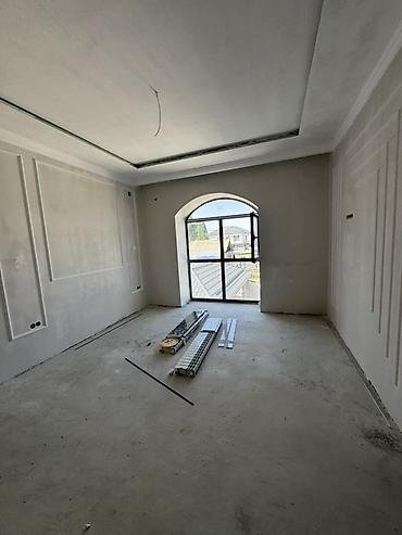 Продажа коттеджей и домов: 6 комнат и более, 280 м², 4 соток, Бишкек, Собственник — 15