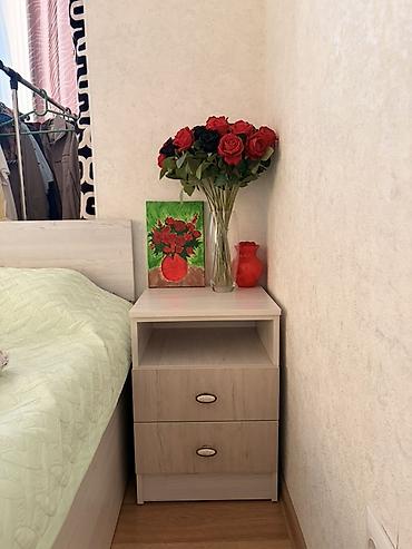 дубовая: Кровать в светлом дубовом оттенке (ЛДСП). Состав комплекта: - Кровать — 2