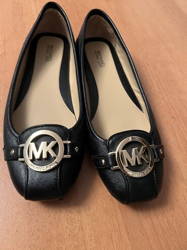 koni korsa: Ayaqqabılar Michael Kors, 37, rəng - Qara