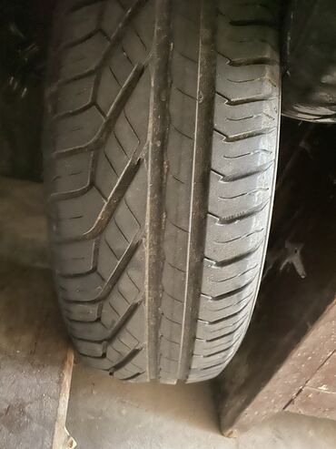 Tyres & Wheels: Gume 185/65/R15
Kao nove