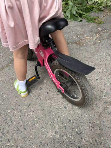Детские велосипеды: Детский велосипед, 2-колесный, 4 - 6 лет, Для девочки, Б/у