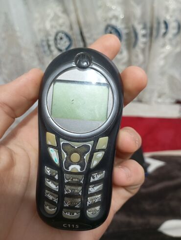 motorola c113: Motorola Cliq 2, цвет - Черный