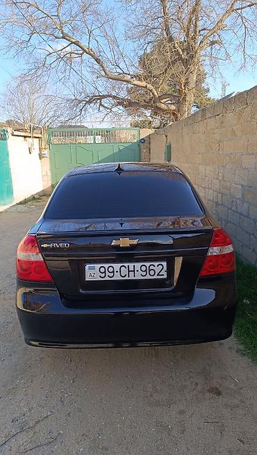 baic azerbaijan: Chevrolet Aveo sedan – qara rəng, Azərbaycan nömrə nişanı 99-CH-962 — 2