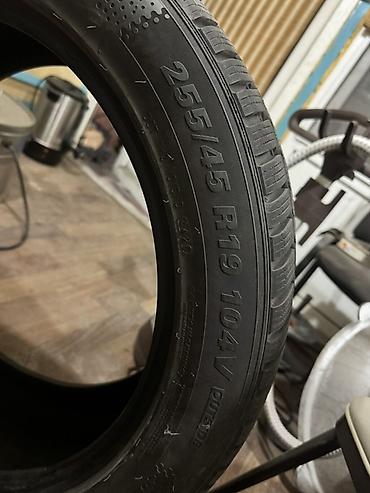 240: Комплект Зимних шин Kumho WinterCraft WP72 - Размер: 255/45 R19 - — 1