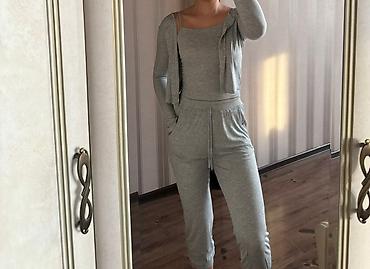 спортивный женский: Женский спортивный комплект из мягкого трикотажа, цвет светло‑серый — 2