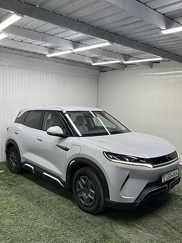 BYD: BYD Yuan: 2024 г., 0.1 - engine capacity л, Автомат, Электромобиль, Кроссовер — 3