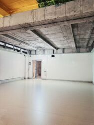 Офисы: Сдаю Офис, 90 м², В бизнес центре, С отдельным сан узлом, 1 линия — 7