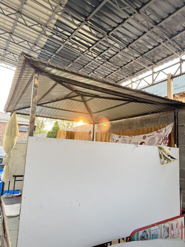 кровать кованная: Тапчан 3 x 2 x 3 м, Металл