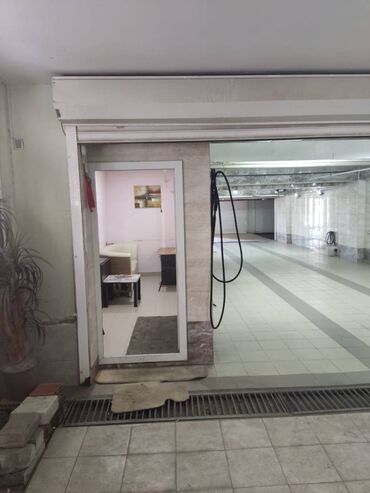 Digər kommersiya daşınmaz əmlakı: Yasamalda sahəsi olan obyekt moyka sex,servis və başqa bizneslər üçün — 17