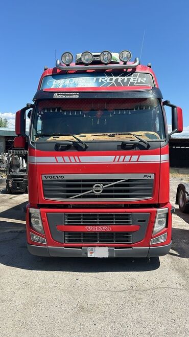 грузовой техника: Сүйрөгүч, Volvo, 2013 г., Парда