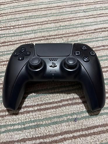 Цвет: Midnight Black Модель: CFI-ZCT1W Подключение по Bluetooth и