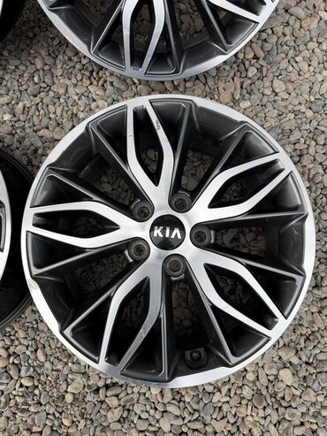 Диски: Литые Диски R 17 Kia, Комплект, отверстий - 5, Б/у — 6