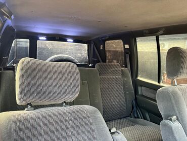 Isuzu: Isuzu Bighorn: 1996 г., 3 л, Автомат, Дизель, Внедорожник — 8