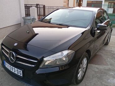 Mercedes-Benz: Mercedes-Benz A 180: 1.4 l | 2014 г. Hečbek — 16