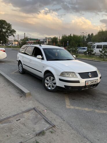 Volkswagen: Volkswagen Passat: 2001 г., 2 л, Механика, Бензин, Универсал