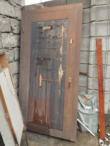 брон двери: Входная дверь, Металл, Левостороний механизм, Б/у