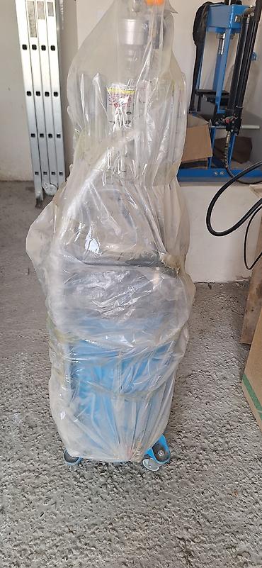 Kənd təsərrüfatı avadanlığı: SELPRO SL-79097 pnevmatik yağ çıxarıcı/kollektor - Brend/model — 2