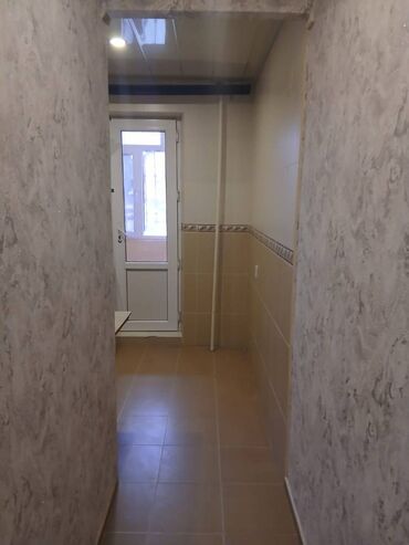 Uzunmüddətli kirayə mənzillər: Yeni gunewli qes V massivi 9/1 mertebesi 1 otaq boww ev kiraye verilir — 9