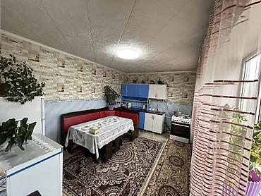 Продажа коттеджей и домов: Продается большой теплый уютный дом в городе Кара-Балта район1 школы at lalafo.kg — 11 Продажа коттеджей и домов: Продается большой теплый уютный дом в городе Кара-Балта район1 школы — 11