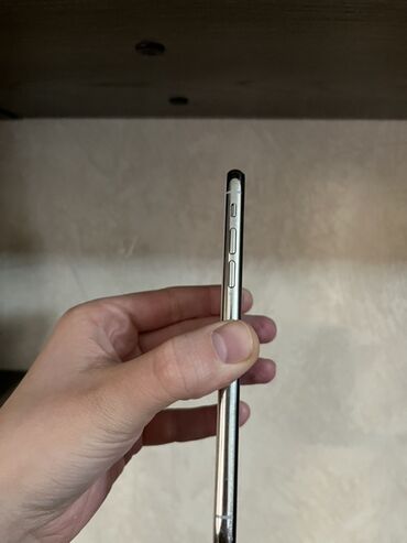 Apple iPhone: IPhone X, Б/у, 64 ГБ, Белый, Коробка, 68 % — 5