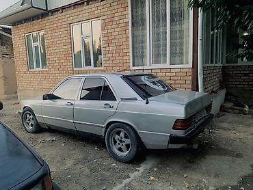 devo lasetti: Mercedes-Benz 190: 1983 г., 2 л, Механика, Седан — 1