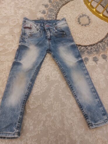 Cinslər və şalvarlar: Uşaq üçün denim şalvar dəsti - 4 fərqli model: 1) Tünd mavi, yarı — 2