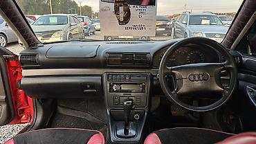 кватро ауди: Audi A4: 1996 г., 1.8 л, Автомат, Бензин, Седан — 1
