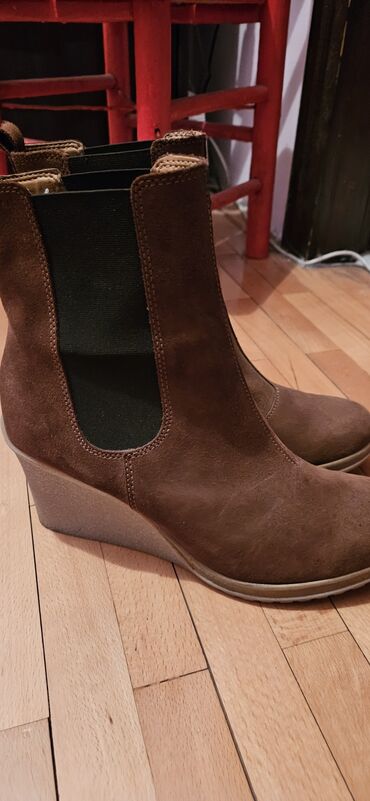 kozna obuca zrenjanin: Ankle boots, Esprit, 41