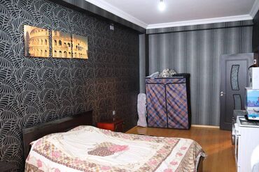 Yeni tikili: Bakıxanov qəs., 3 otaqlı, Yeni tikili, m. Qara Qarayev, 130 kv. m — 2