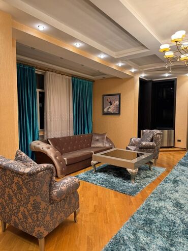 Divan və kreslo dəstləri: Divan, Jurnal masası, Bazasız -da lalafo.az — 7 Divan və kreslo dəstləri: Divan, Jurnal masası, Bazasız — 7