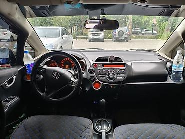 jak авто: Honda Jazz: 2011 г., 1.3 л, Вариатор, Бензин, Хэтчбэк — 6