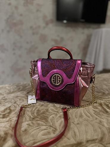 ELLE markasına aiddir, 80 Azn Türkiyyədən alınıb yenidir.
10 Azn lalafo.az -da ELLE markasına aiddir, 80 Azn Türkiyyədən alınıb yenidir.
10 Azn