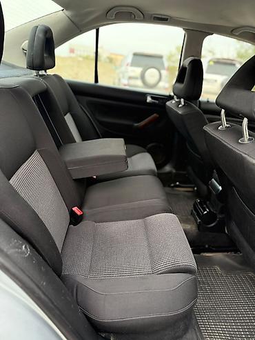 вампер 124: Volkswagen Bora: 2002 г., 1.6 л, Механика, Бензин, Седан — 8