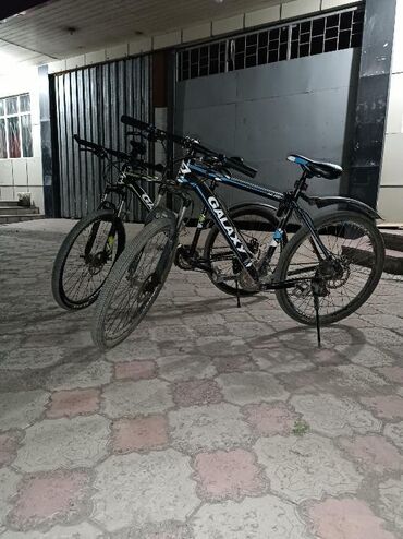 Шоссейные велосипеды: Продаю фирменный велосипед компании galaxy цвет синий рама 19 колеса